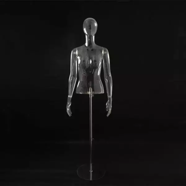 반신 여성 마네킹